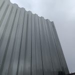 Монолитный гофрированный поликарбонатный лист, трапеция 76/16, серый, 0,7 мм